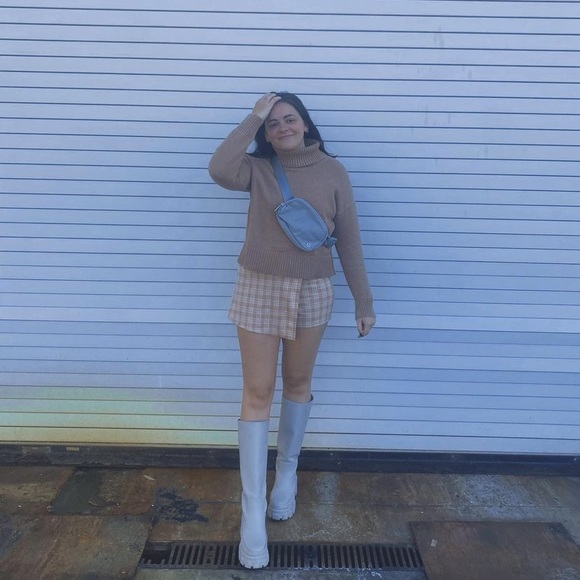 new circus ny by sam edelman dollie tall platform rain boots in cloud gray - Picture 4 of 5